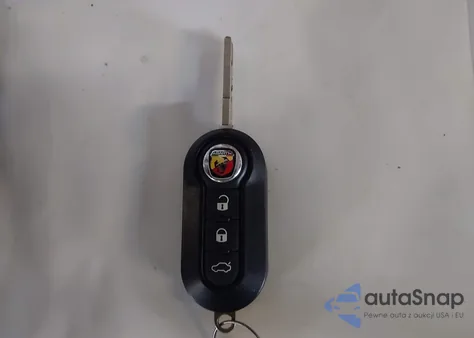 2015 Fiat 500 Abarth z USA, uszkodzony, nr VIN 3C3CFFFH1FT648121